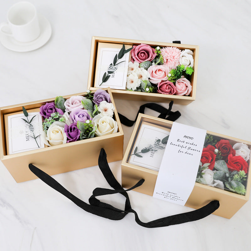 Geschenkbox Seifenblumen in goldener Geschenkverpackung