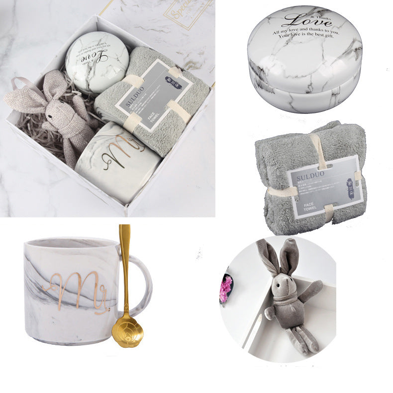 Schöne Geschenkbox für Brautpaar