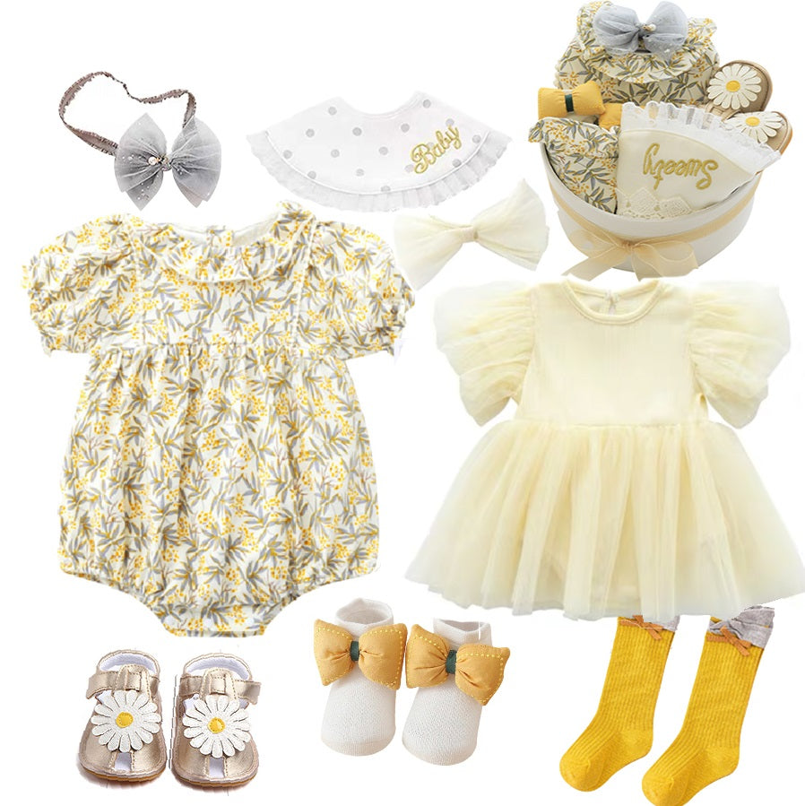 Helles und fröhliches Babyset
