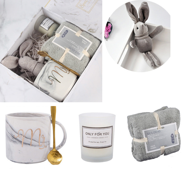 Schöne Geschenkbox für Brautpaar