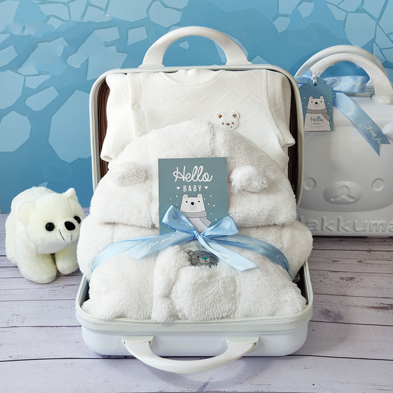 flauschiges Newborn Geschenkset mit praktischen Geschenkkoffer