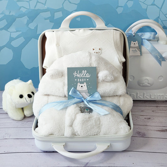 flauschiges Newborn Geschenkset mit praktischen Geschenkkoffer