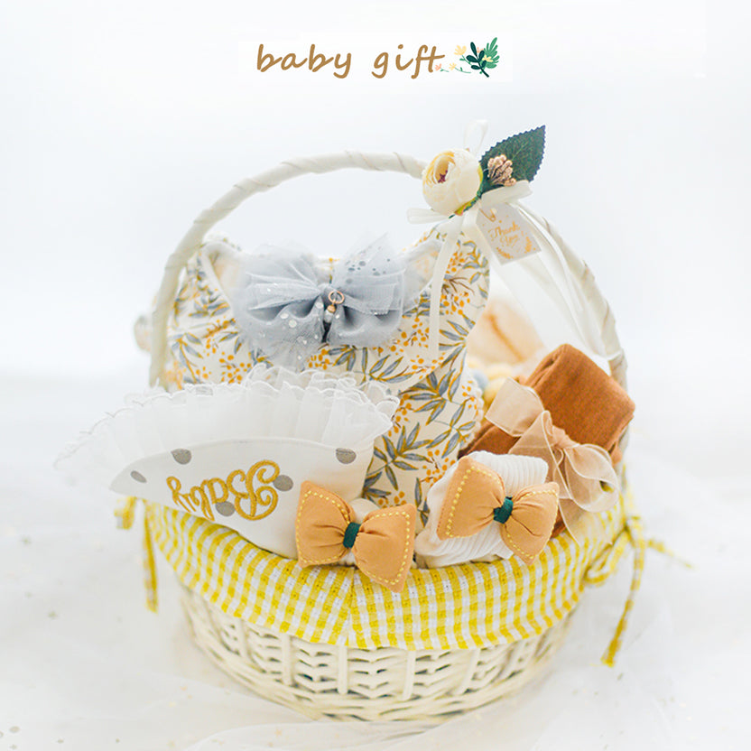 Helles und fröhliches Babyset