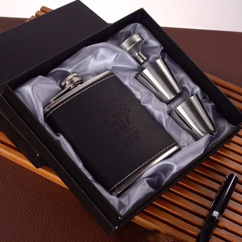 Eleganter Flachmann in Geschenkbox